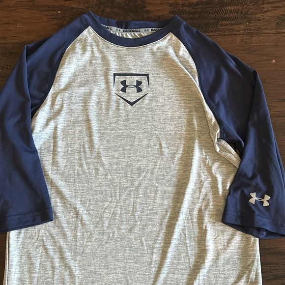 Under Armour Baseball Shirt - Picture 2 of 3